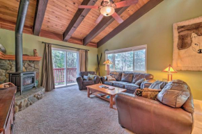 Tahoe Retreat with Hot Tub about 3 Mi to Heavenly!